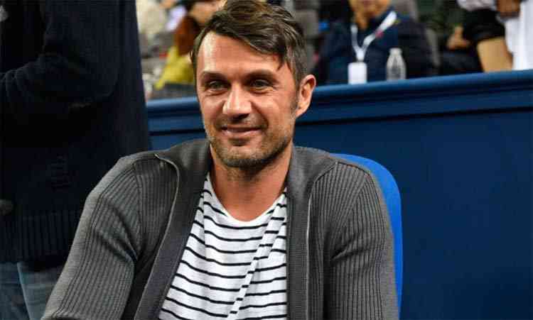 Ex-jogador, lenda do Milan recebe convite e jogará torneio profissional de  tênis - Superesportes