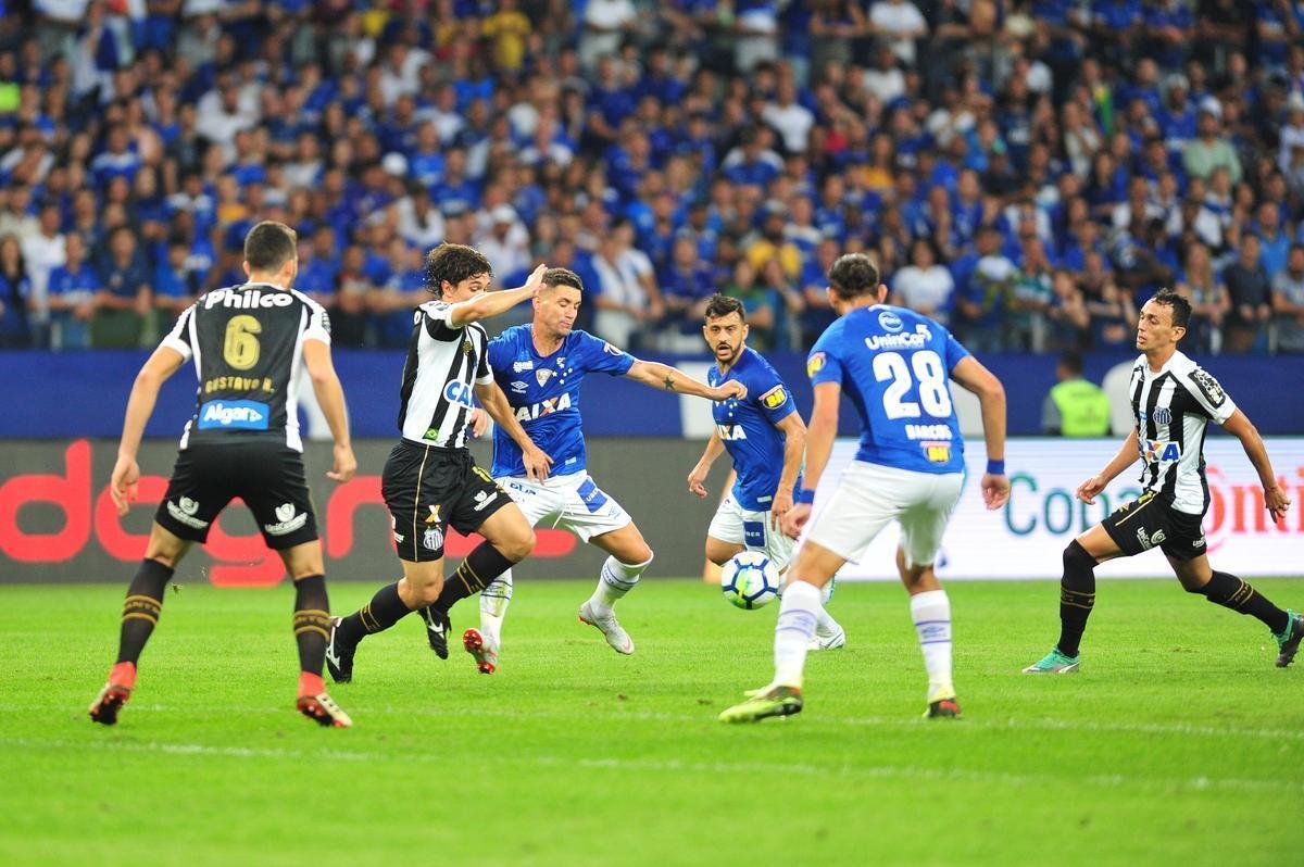 Primeiro tempo terminou com empate por 1 a 1 no Mineiro