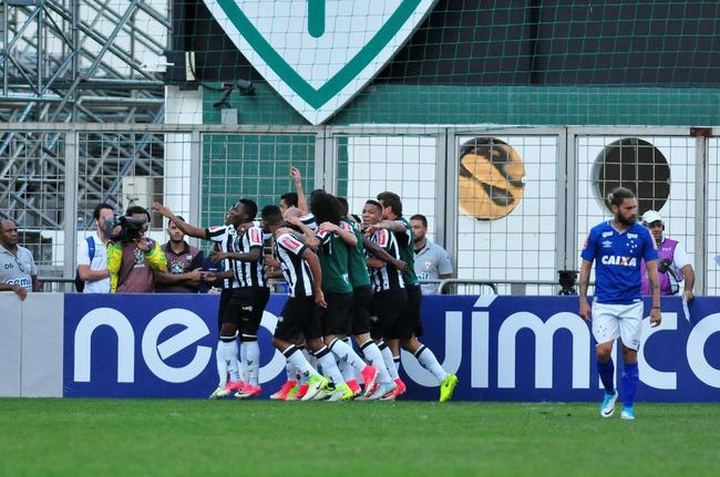 02/07/2017 - Atltico 3 x 1 Cruzeiro (Campeonato Brasileiro) - Em duelo vlido pelo Brasileiro, o Cruzeiro saiu na frente com gol de Thiago Neves no incio do jogo. No fim do primeiro tempo, o Galo virou, com Cazares, em golao de falta, e Fred. Na etapa final, Fred, mais uma vez, deu nmeros finais ao jogo.
