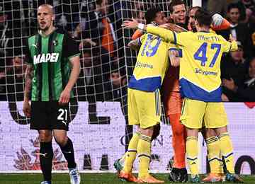 De virada, o time italiano triunfou e se consolidou no G4; com oito pontos de vantagem, a Juve está próxima da Liga dos Campeões da próxima temporada