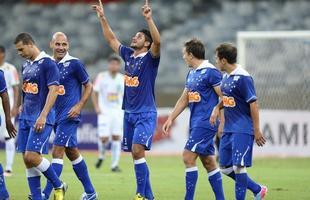 Imagens da partida entre Cruzeiro e Nacional, no Estdio Mineiro