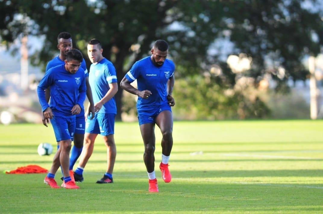 Imagens do treino do Equador na Toca da Raposa II