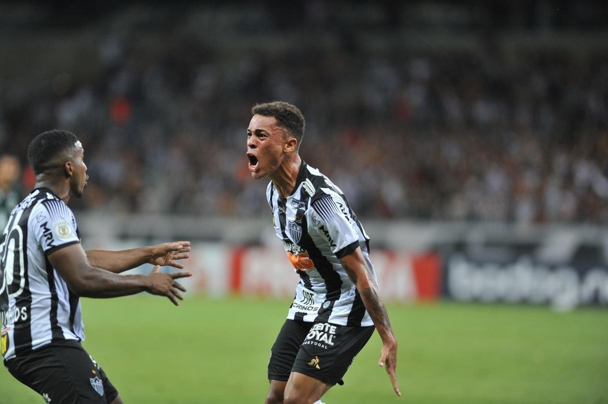 Bruninho ampliou para 2 a 0 e decretou a vitria do Atltico sobre o Gois