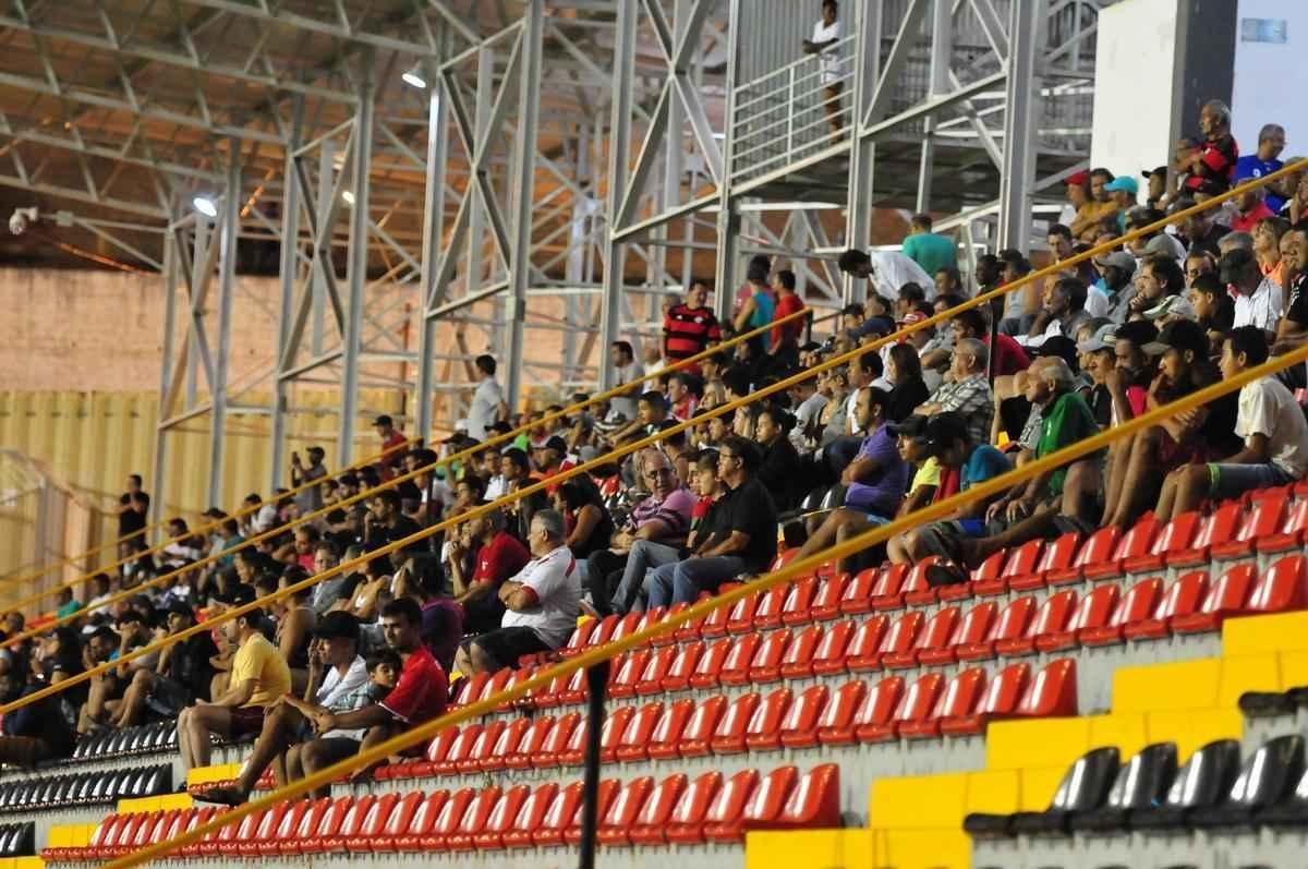 Boa Esporte, novo time de Bruno, venceu o Arax por 2 a 0 pelo Mdulo II do Mineiro 