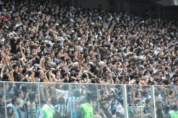 Fotos da torcida do Atltico na vitria por 2 a 0 sobre o Botafogo, no Independncia, pela Sul-Americana