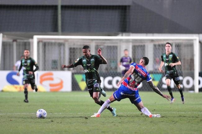 Fotos da vitria do Amrica sobre o Fortaleza, por 2 a 1, no Independncia, pela 29 rodada da Srie A do Campeonato Brasileiro