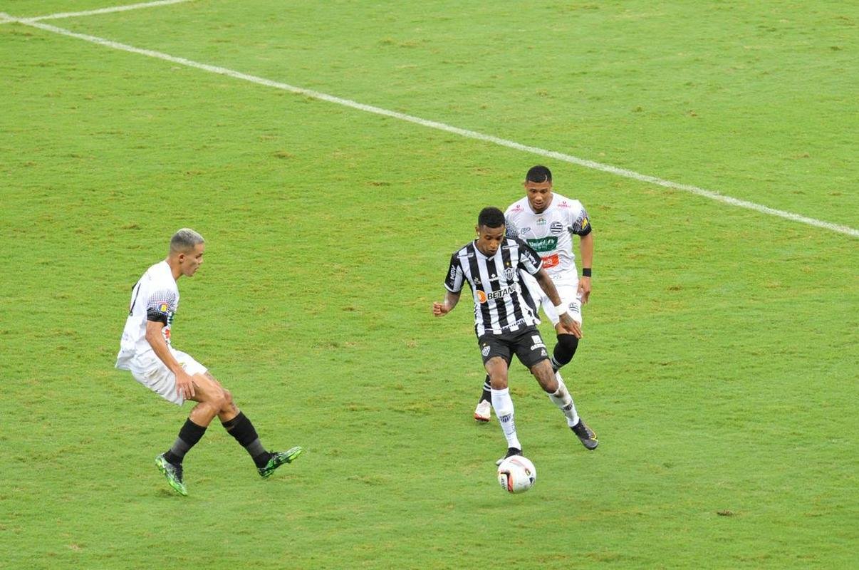 O Atltico recebeu o Athletic nesta tera-feira (15), no Mineiro, em Belo Horizonte. A partida, vlida pela 7 rodada do Campeonato Mineiro de 2022, marcou o centsimo jogo do goleiro Everson com a camisa do Galo.