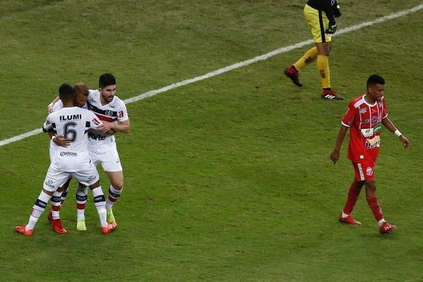 Tricolor do Arruda enfrenta Cavalo de Aço, na Arena de Pernambuco, em partida válida pela 15ª rodada da Série C