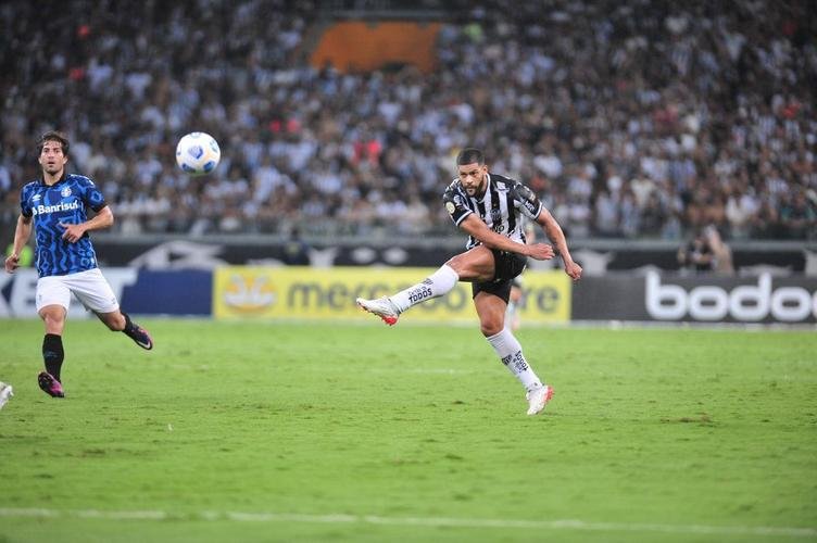 Fotos do jogo entre Atltico e Grmio, no Mineiro, em BH, pela 19 rodada do Campeonato Brasileiro