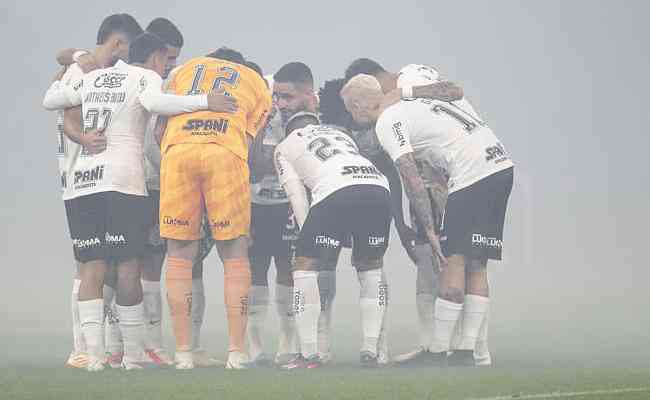 Corinthians reunido antes do jogo contra o Atlético-MG