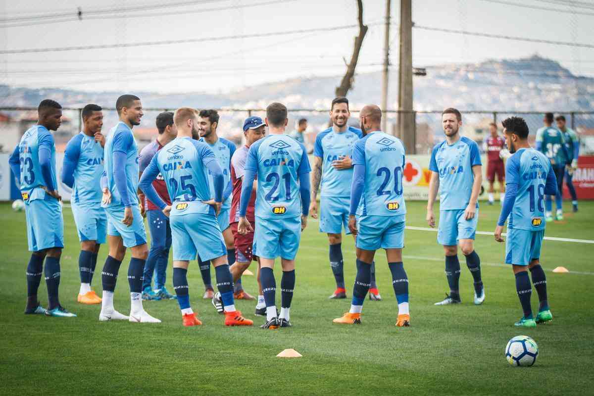 Fotos do treino do Cruzeiro desta sexta-feira, na Toca da Raposa II (Vinnicius Silva/Cruzeiro E.C)