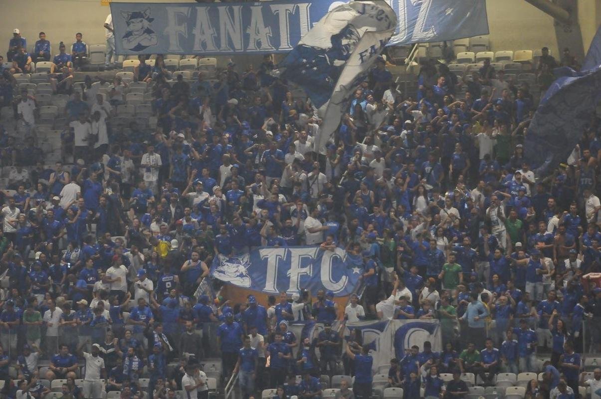 Torcida do Cruzeiro deu show mais uma vez e lotou o Mineiro na partida contra o CRB pela 11 rodada da Srie B