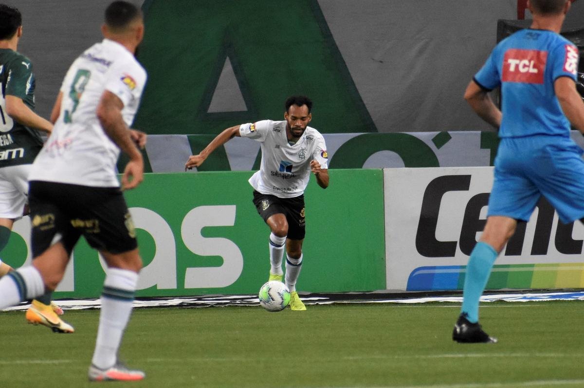 Palmeiras e Amrica se enfrentaram nesta quarta-feira (23), em partida de ida das semifinais da Copa do Brasil. O confronto foi realizado no Allianz Parque, em So Paulo. Na prxima quarta-feira (30), as equipes se reencontram no Independncia, em Belo Horizonte, s 21h30.
