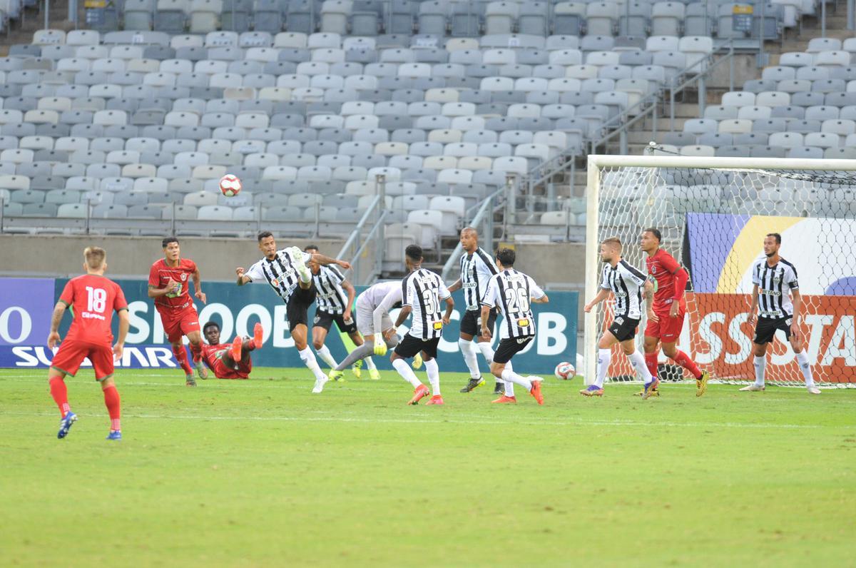 Fotos do jogo entre Atltico e Boa Esporte, no Mineiro, pela 10 rodada do Campeonato Mineiro