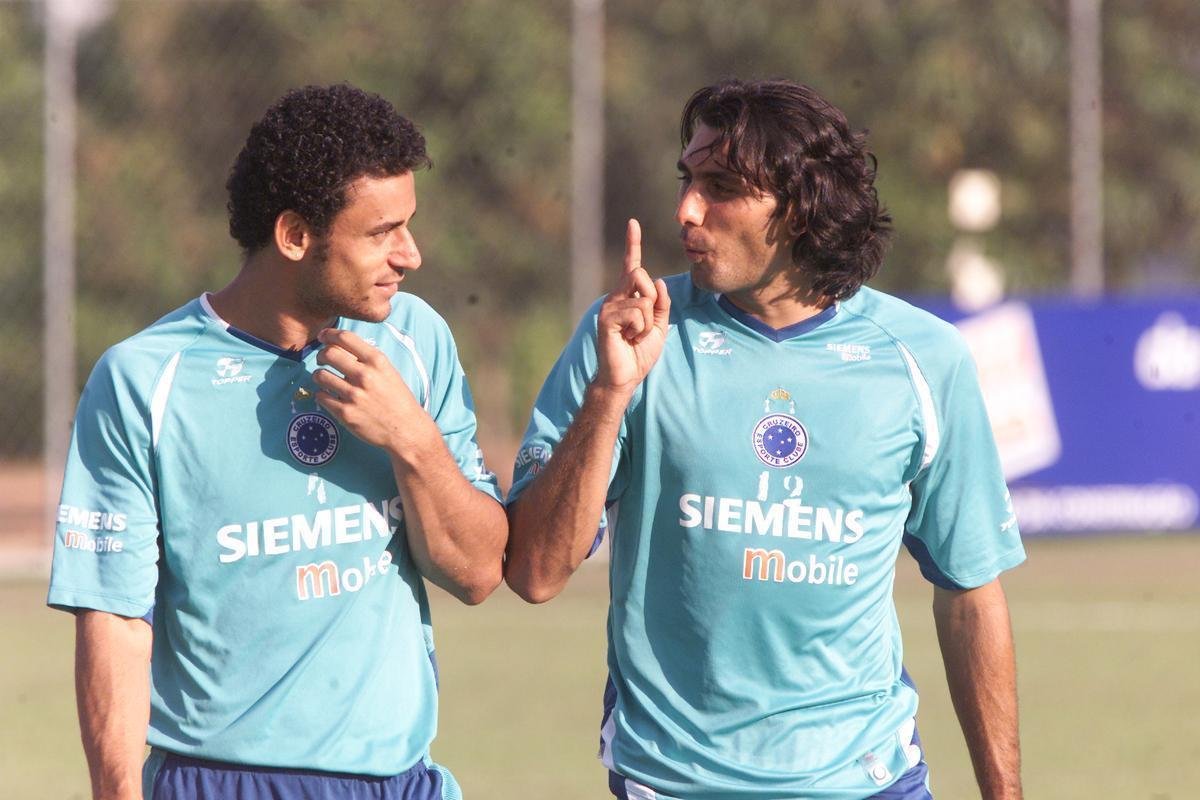 O dia a dia de Fred na Toca da Raposa II entre julho de 2004 e agosto de 2005