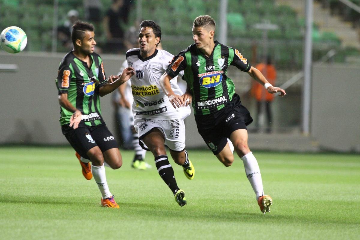 2014: 3 vitrias, 1 empate, 83.3% de aproveitamento - 1 rodada: Vasco 1 x 1 Amrica; 2 rodada: Amrica 3 x 0 Cear; 3 rodada: Boa Esporte 1 x 3 Amrica; 4 rodada: Bragantino 0 x 2 Amrica