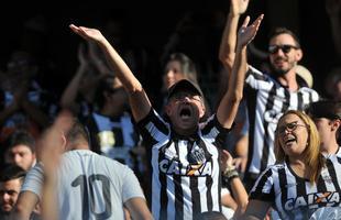 Torcedores do Atltico no clssico 500 contra o Cruzeiro, no Independncia, pelo Brasileiro