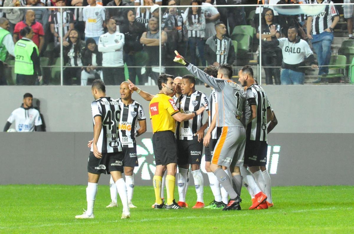 Atltico e Cruzeiro se enfrentaram pelas quartas de final da Copa do Brasil