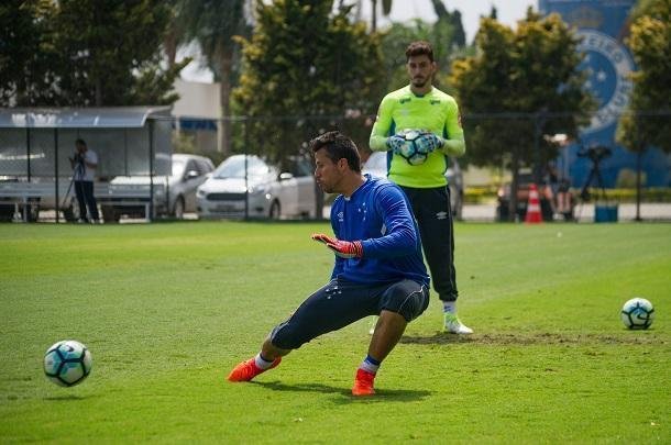 Jogadores da Raposa se reapresentaram na manh desta segunda-feira e comearam a preparao para enfrentar o Coritiba, nesta quarta-feira, no Couto Pereira, pelo Brasileiro