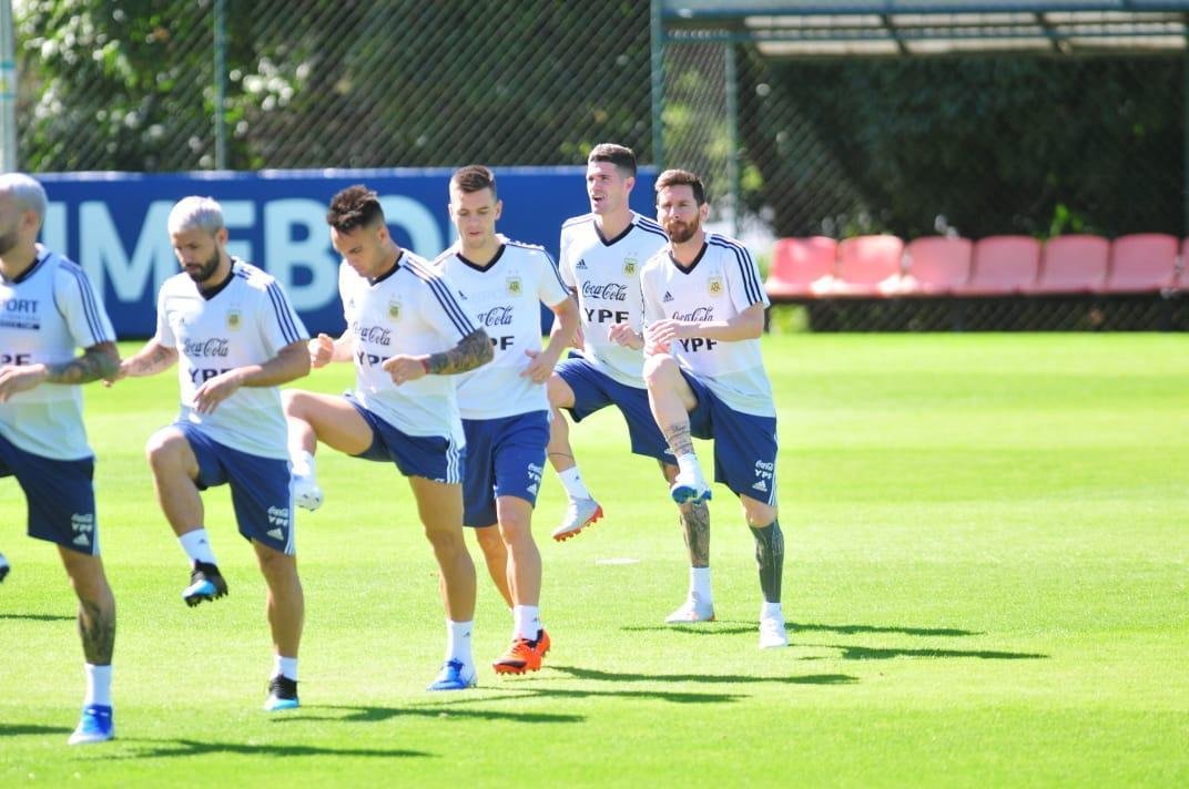 Imagens do treinamento da Argentina na Cidade do Galo