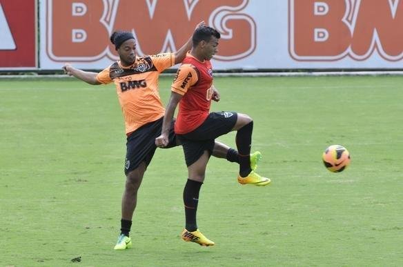 Mas o jogador jamais perdeu o otimismo e voltou a treinar antes da viagem para o Marrocos.