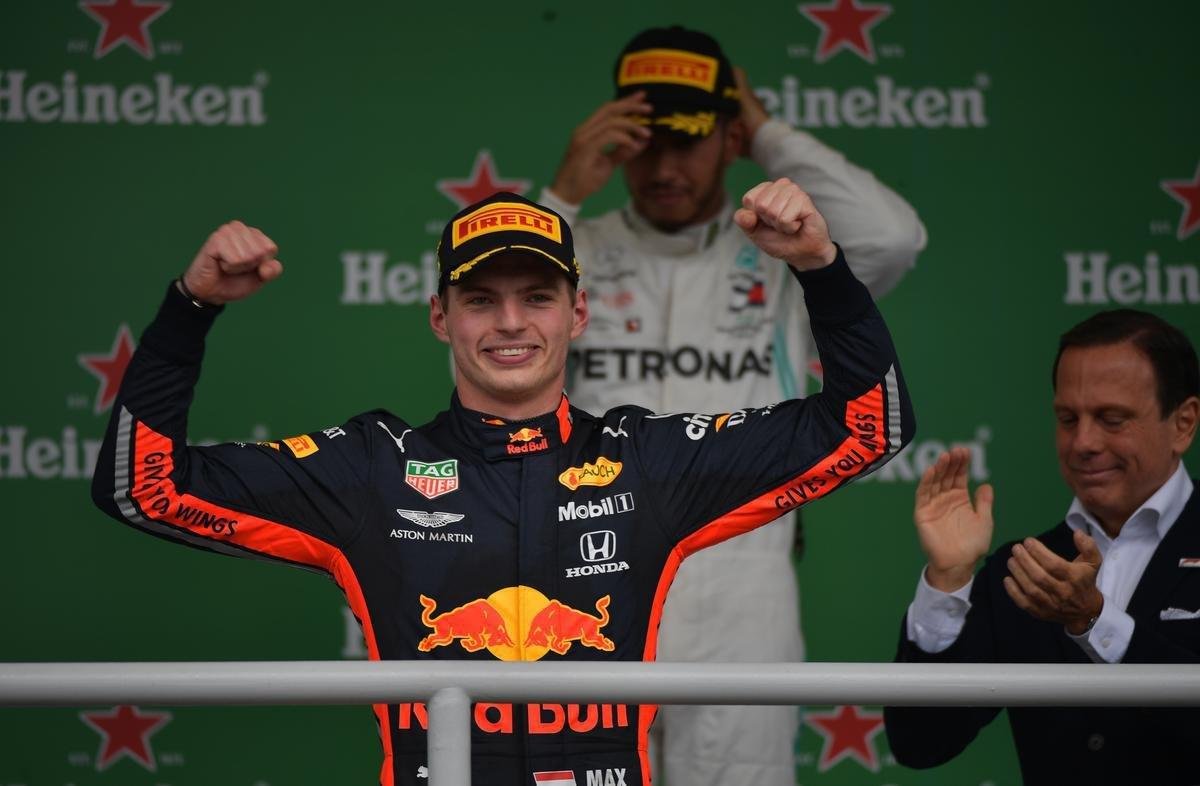 Verstappen, da RBR, venceu GP Brasil de Frmula 1, em Interlagos, So Paulo, e foi seguido de Pierre Gasly, da Toro Rosso, e Lewis Hamilton, da Mercedes