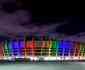 Mineiro  iluminado com as cores da bandeira LGBT