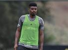 Jemerson ganha elogios de Cuca e pode assumir titularidade no Atltico