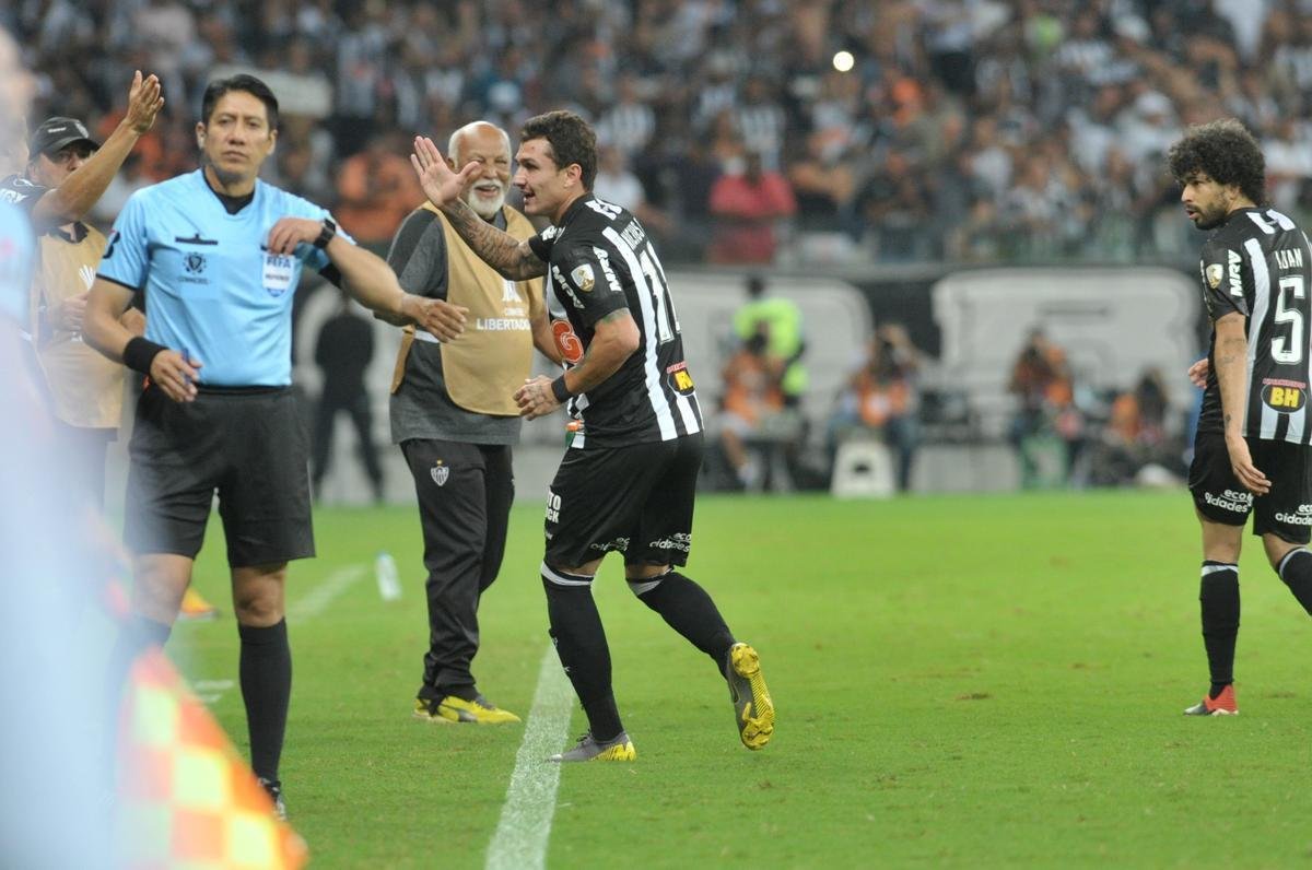 Veja fotos da partida entre Atltico e Zamora, no Mineiro