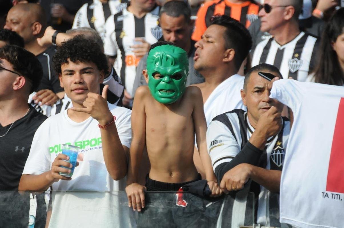 Fotos da torcida do Atltico na partida contra o Flamengo, no Mineiro, em Belo Horizonte, pela 13 rodada do Campeonato Brasileiro