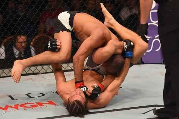 Brian Ortega venceu Diego Brandão por finalização no terceiro round