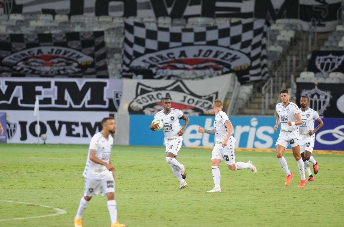 Atltico x Botafogo: veja fotos do jogo no Mineiro