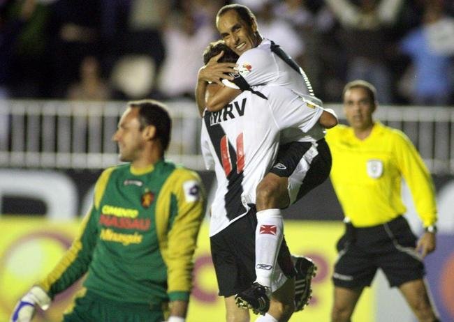 2008 - Edmundo, do Vasco, foi o artilheiro com seis gols