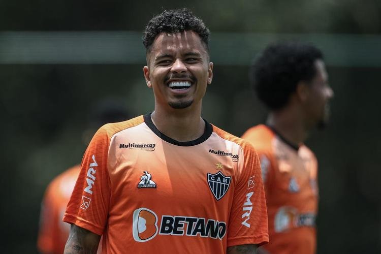 Elenco atleticano encerrou a preparação para enfrentar o Atlético-GO fora de casa