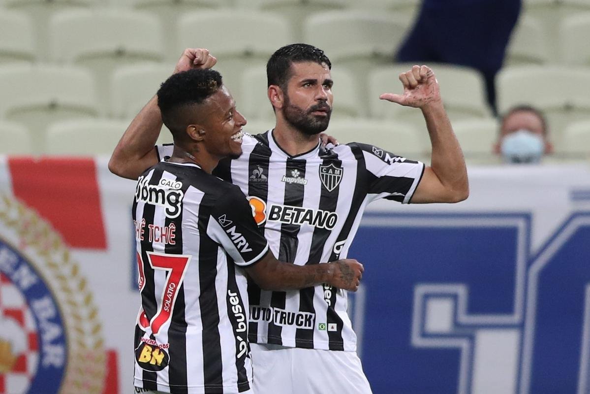 Diego Costa e Hulk marcaram os gols da vitria do Atltico por 2 a 1 sobre o Fortaleza, no Castelo