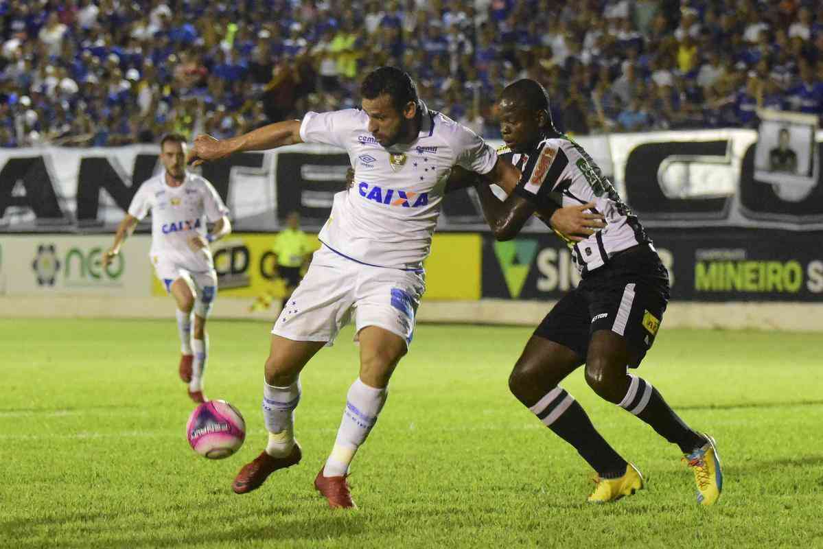 Fotos de Democrata 0x2 Cruzeiro, pela sexta rodada do Campeonato Mineiro