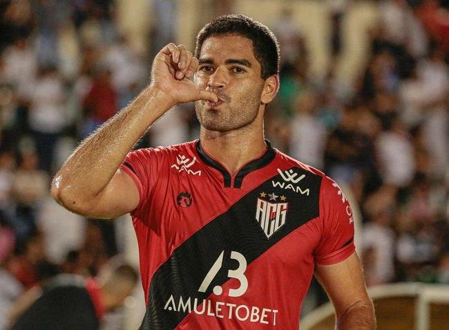 14. Atl�tico-GO - 4 p�naltis (3 convertidos)