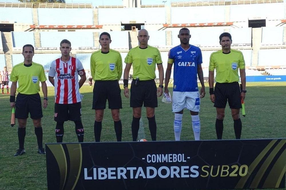 Fotos de Cruzeiro x River Plate, no Estdio Centenrio de Montevidu, pela Copa Libertadores Sub-20