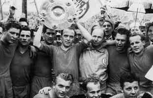 Atual lanterna do Campeonato Alemo, o Schalke 04 foi sete vezes campeo de seu pas. O ltimo ttulo veio na temporada 1957/1958.
