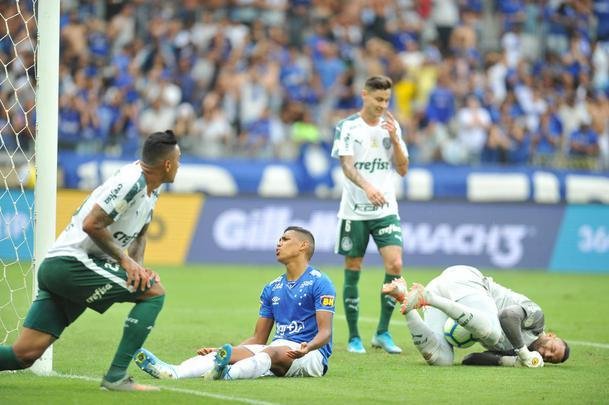 Fotos do duelo entre Cruzeiro e Palmeiras, no Mineiro, pela ltima rodada do Campeonato Brasileiro