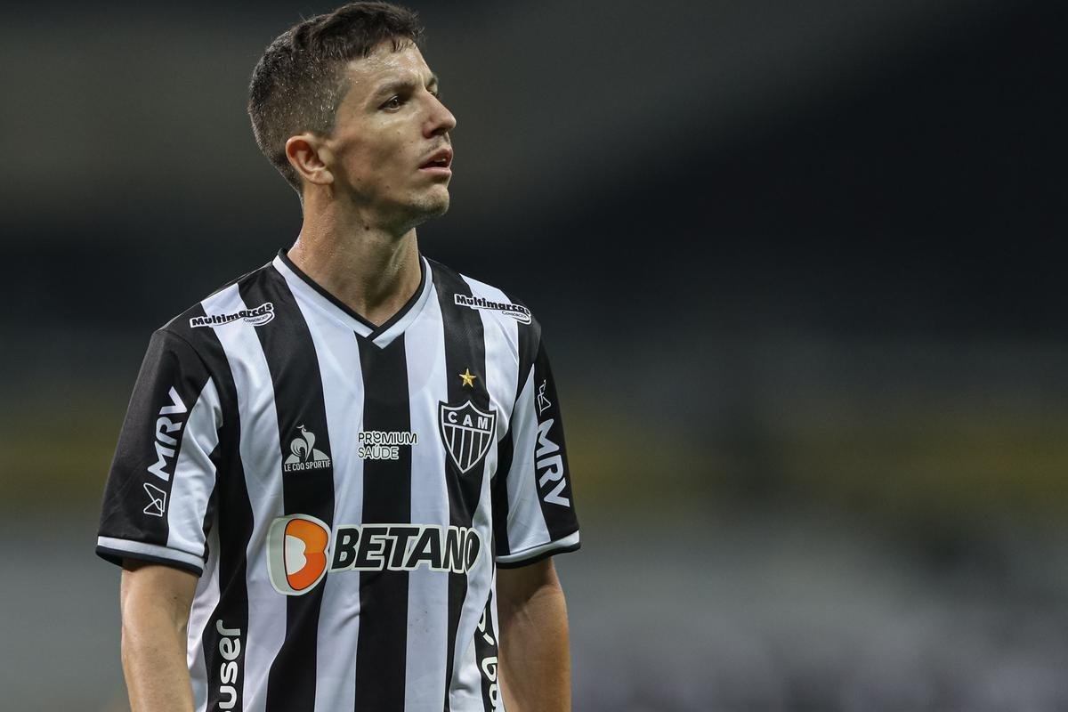 Nacho Fern�ndez (meio-campista)