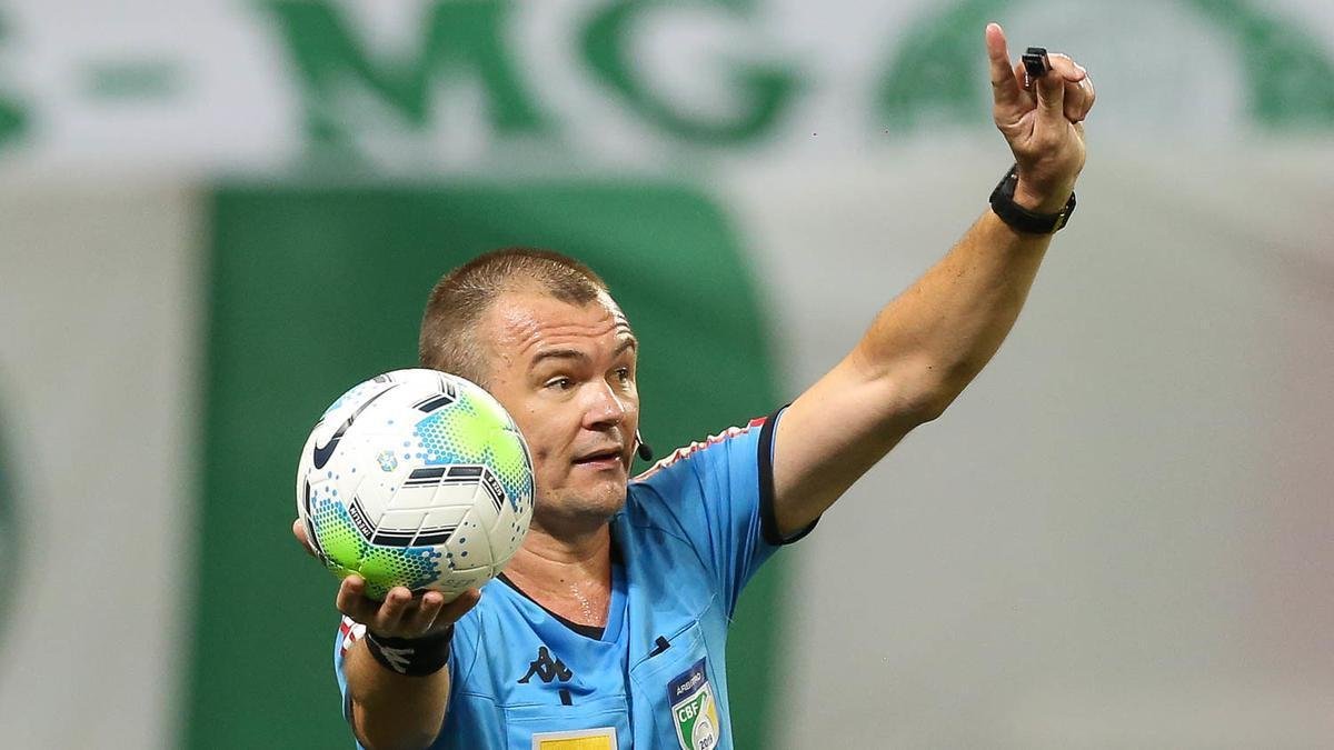 Palmeiras e Amrica se enfrentaram nesta quarta-feira (23), em partida de ida das semifinais da Copa do Brasil. O confronto foi realizado no Allianz Parque, em So Paulo. Na prxima quarta-feira (30), as equipes se reencontram no Independncia, em Belo Horizonte, s 21h30.