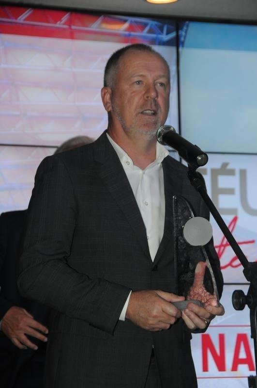 Trofu Tel Santana teve a 17 edio e premiou destaques do esporte mineiro em cerimnia no Mineiro