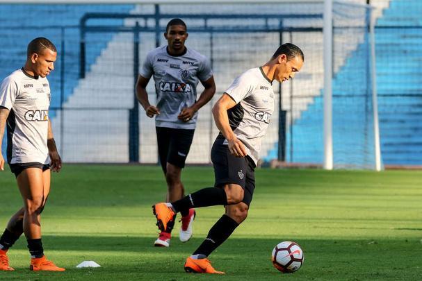 Fotos do treino do Atltico, no El Cilindro
