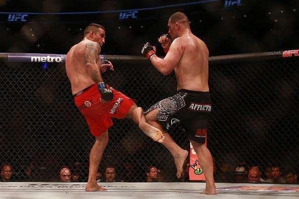 Fotos da vitória arrasadora de Fabrício Werdum sobre Cain Velasquez