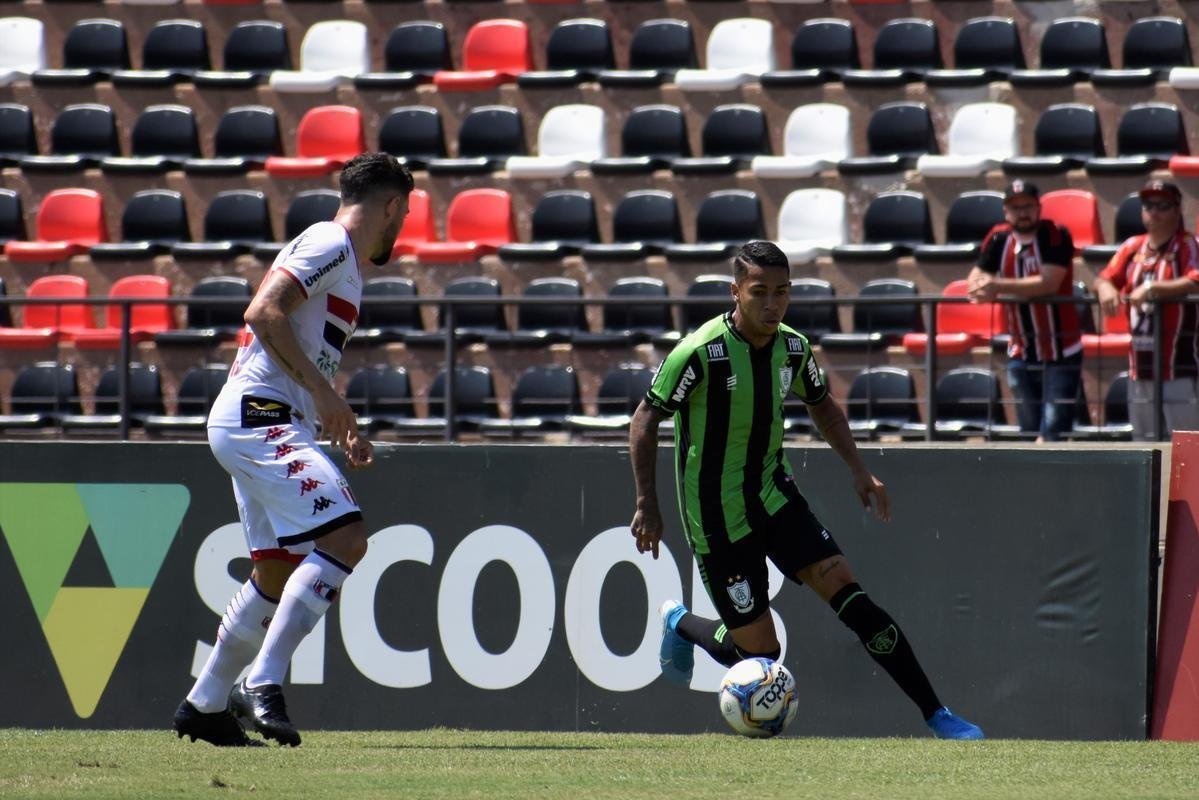 Fotos do empate por 0 a 0 entre Botafogo-SP e Amrica, em Ribeiro Preto, pela Srie B do Brasileiro