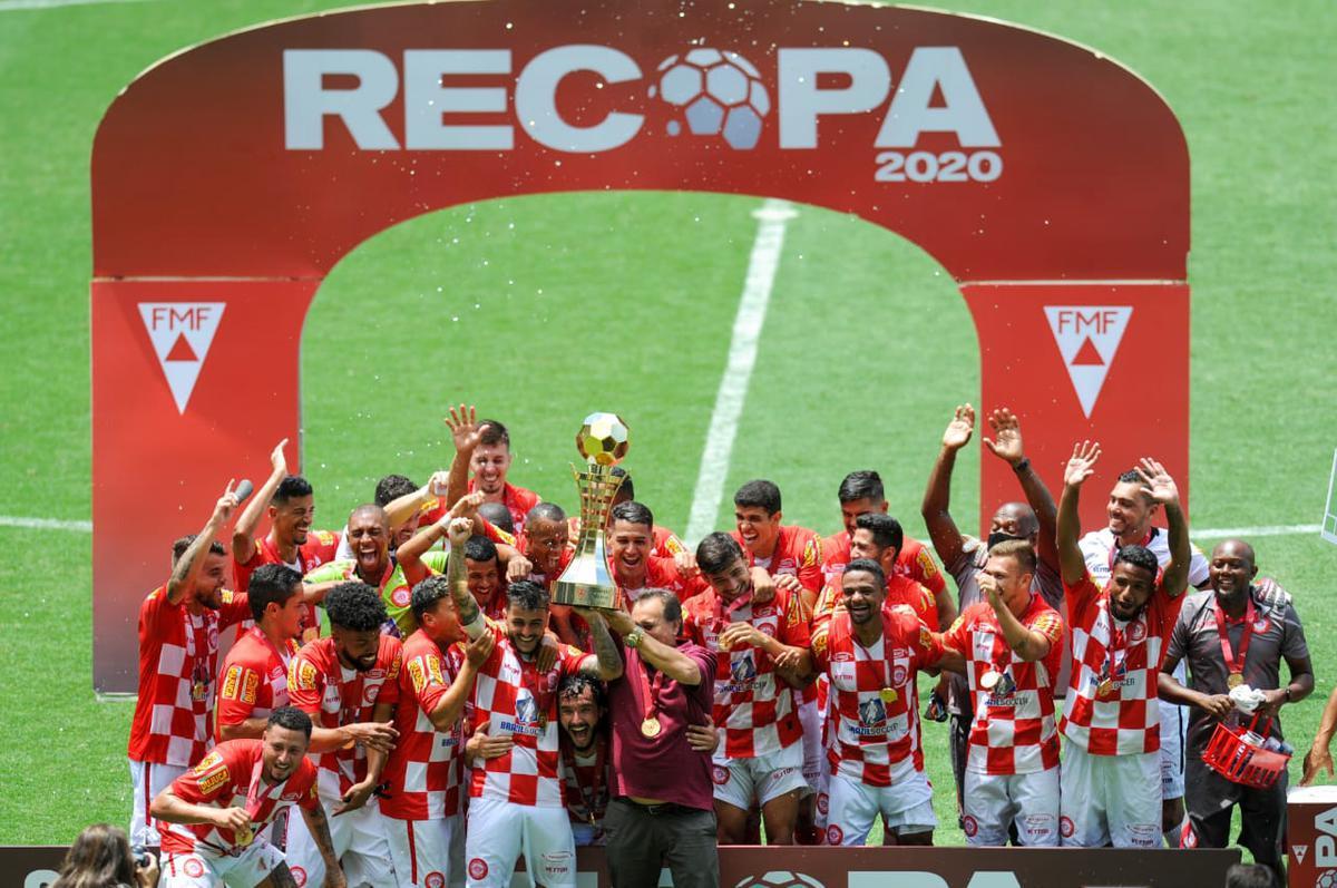 Fotos da vitria do Tombense sobre o Uberlndia pela final da Recopa Mineira