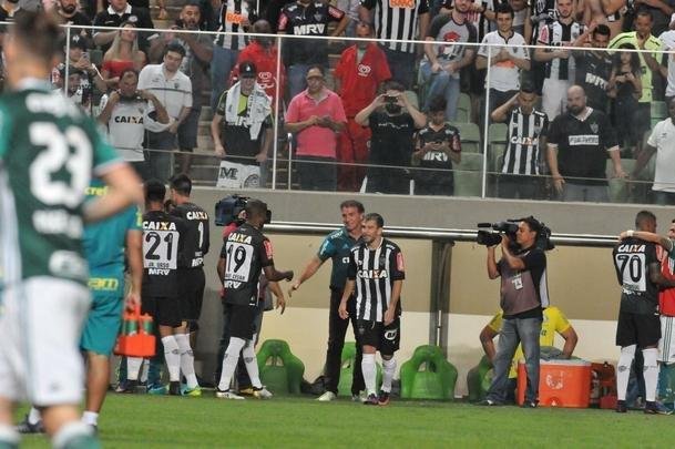 Treinador comandou o Atltico na conquista da Libertadores de 2013 e agora est no Palmeiras