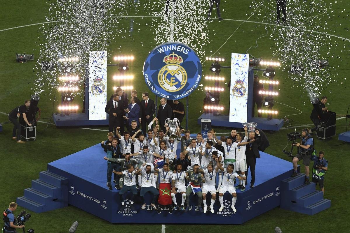 Festa do Real Madrid com a conquista da 13 Liga dos Campees, a terceira de forma seguida