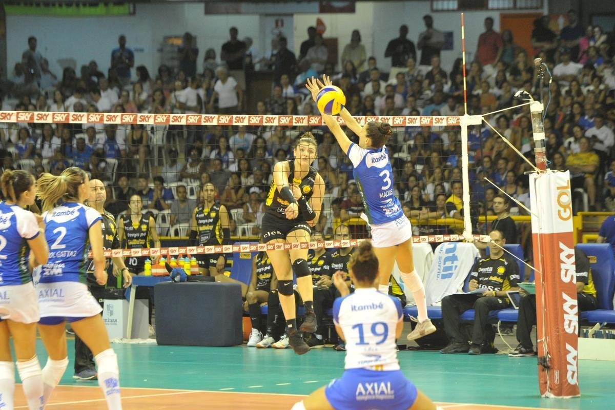 Minas x Praia: veja fotos da primeira partida da final